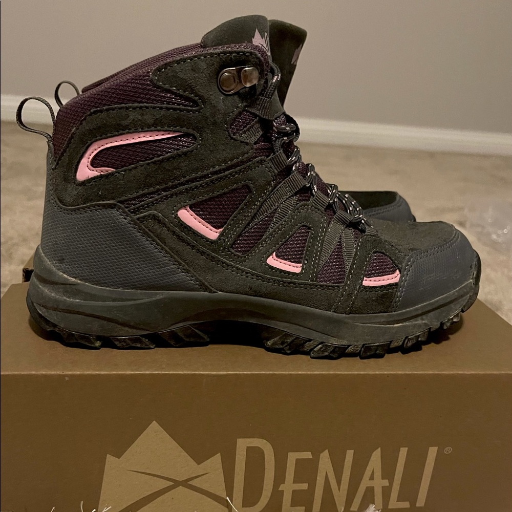 Denali Hiking boot